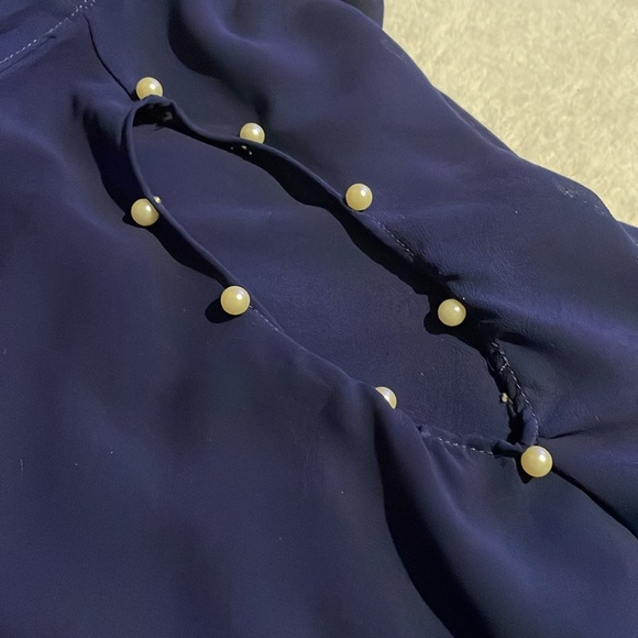 Elegant Blue Women's Top - Picture 8 of 8